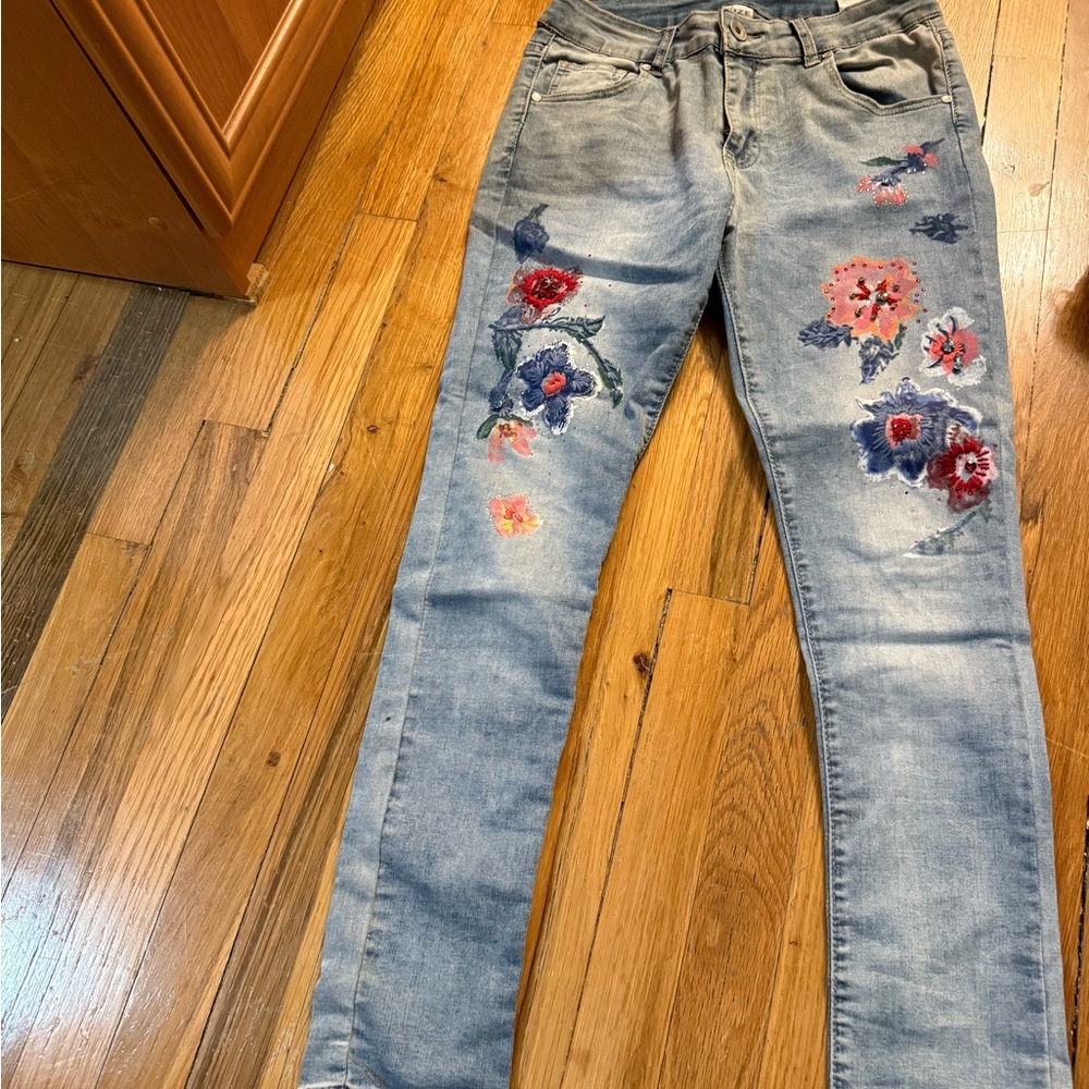 Floral Embroidered Women's Jeans